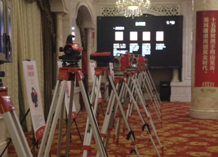 科力達(dá)測繪儀器裝備展示7 科力達(dá)測繪儀器裝備展示7